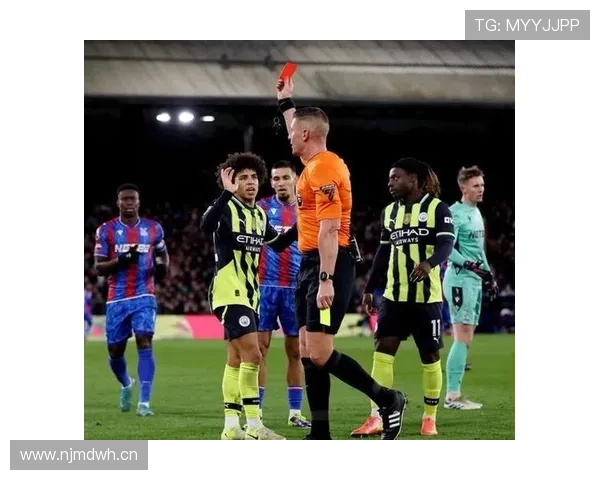 曼城多线作战体能压力持续积累,对赛季关键阶段表现可能产生影响