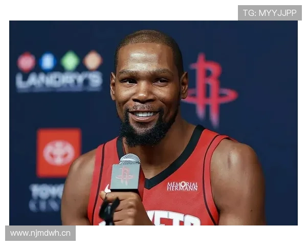 杜兰特提升单打效率，高位后仰投篮拉开与勒布朗差距